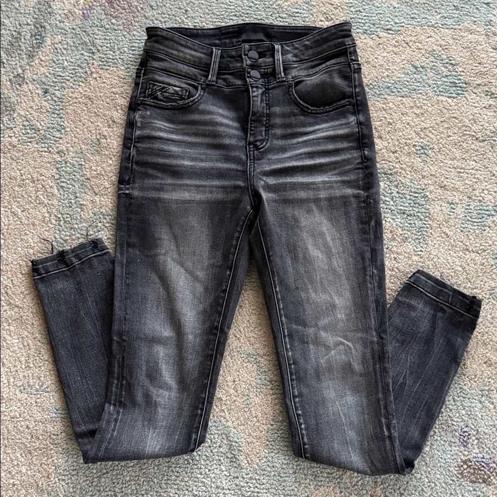 Buckle Black Women's Skinny Jeans - Fit 75, high rise. Black jeans.